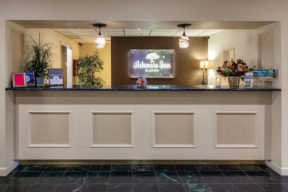 Ashmore Inn and Suites photo 2