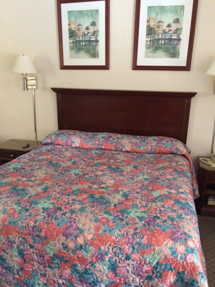 Royal Inn photo 5