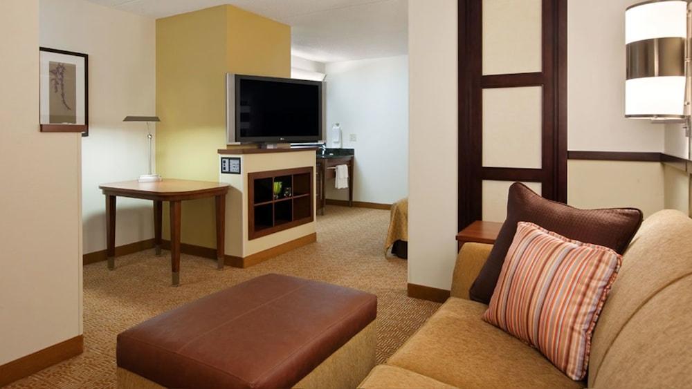 Hyatt Place Milwaukee Airport photo 2
