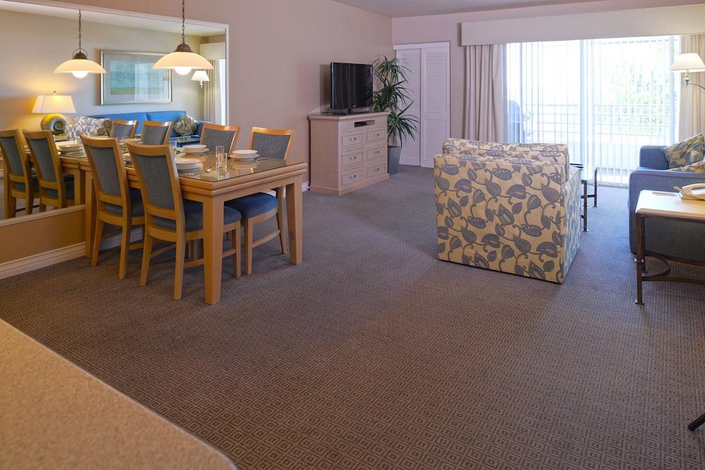 Hilton Vacation Club Riviera Beach & Shores photo 11
