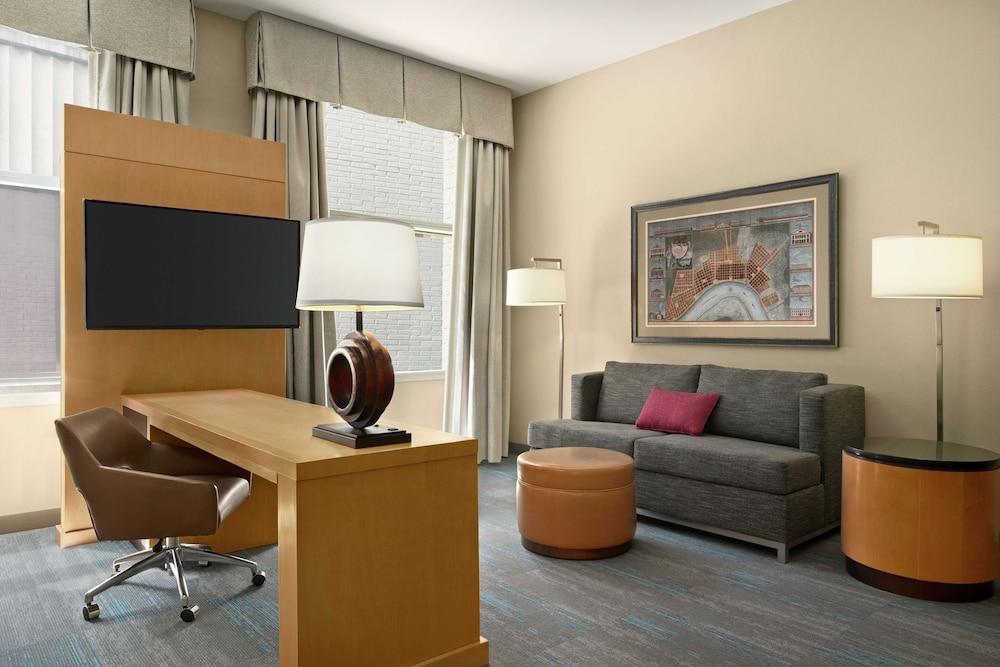 Hampton Inn & Suites New Orleans Downtown (French Qtr Area) photo 57