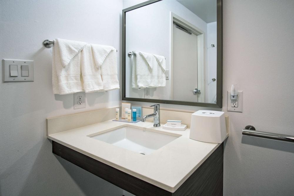 Hampton Inn Oklahoma City/Yukon photo 32