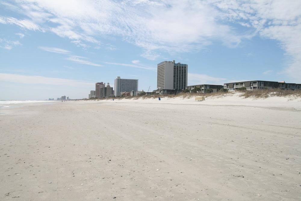 Cabana Shores Inn photo 27