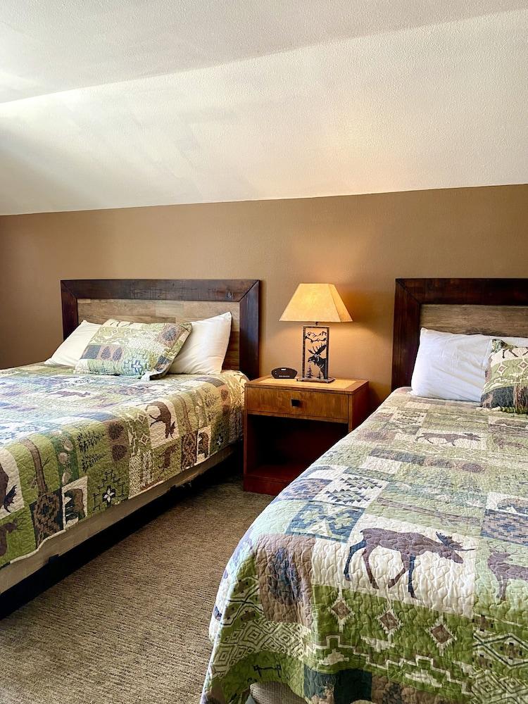 Moosehead Lodge & Cabins photo 13