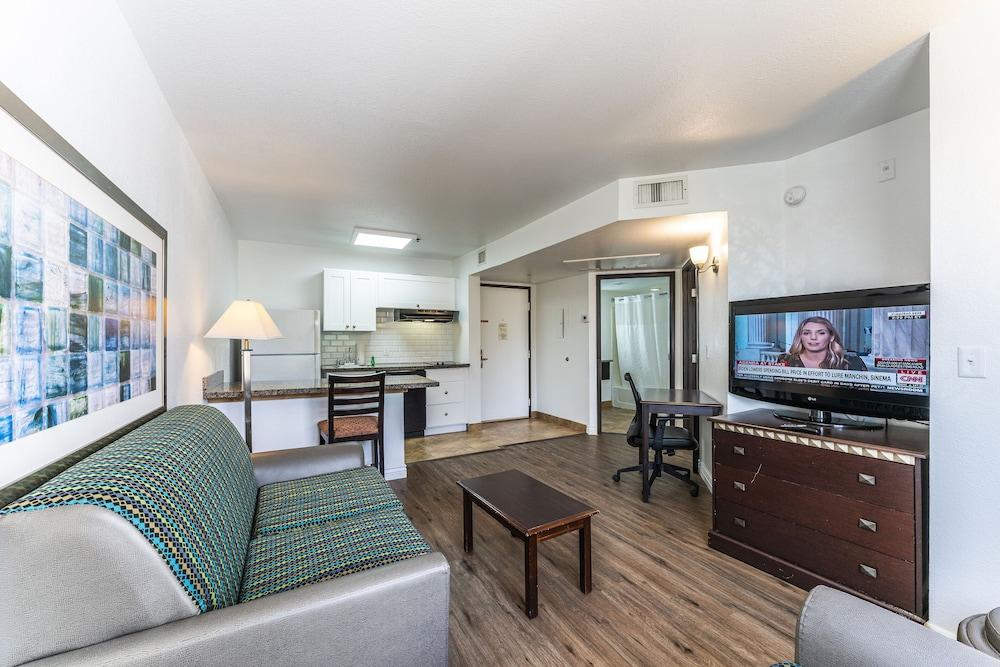 Metro Chandler Extended Stay photo 43
