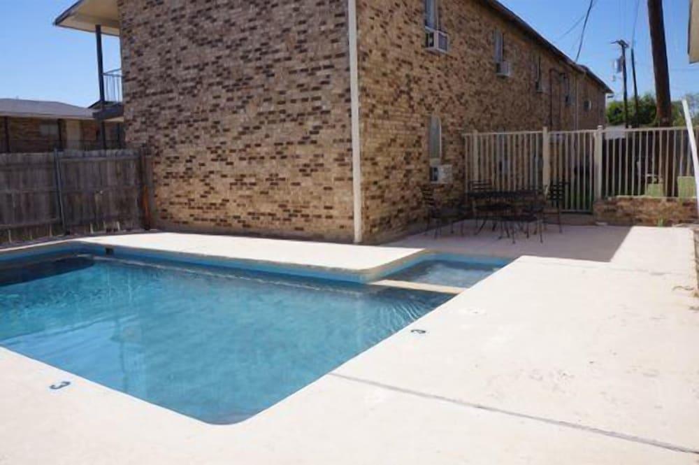 Ranch House Inn and Suites photo 31