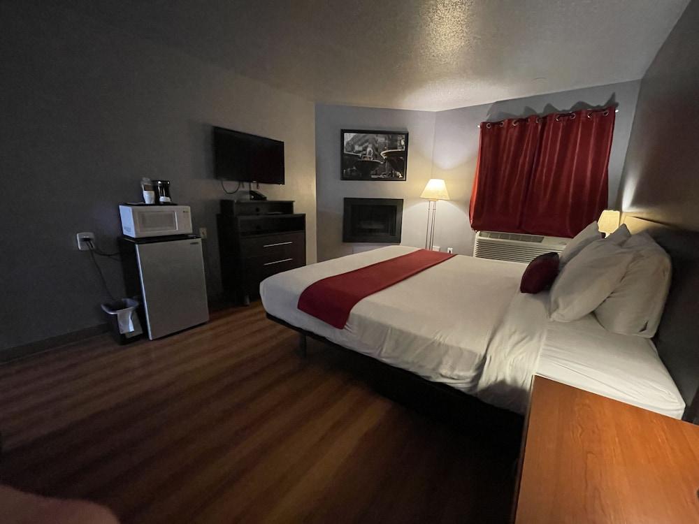 Sunnyside Inn & Suites photo 65