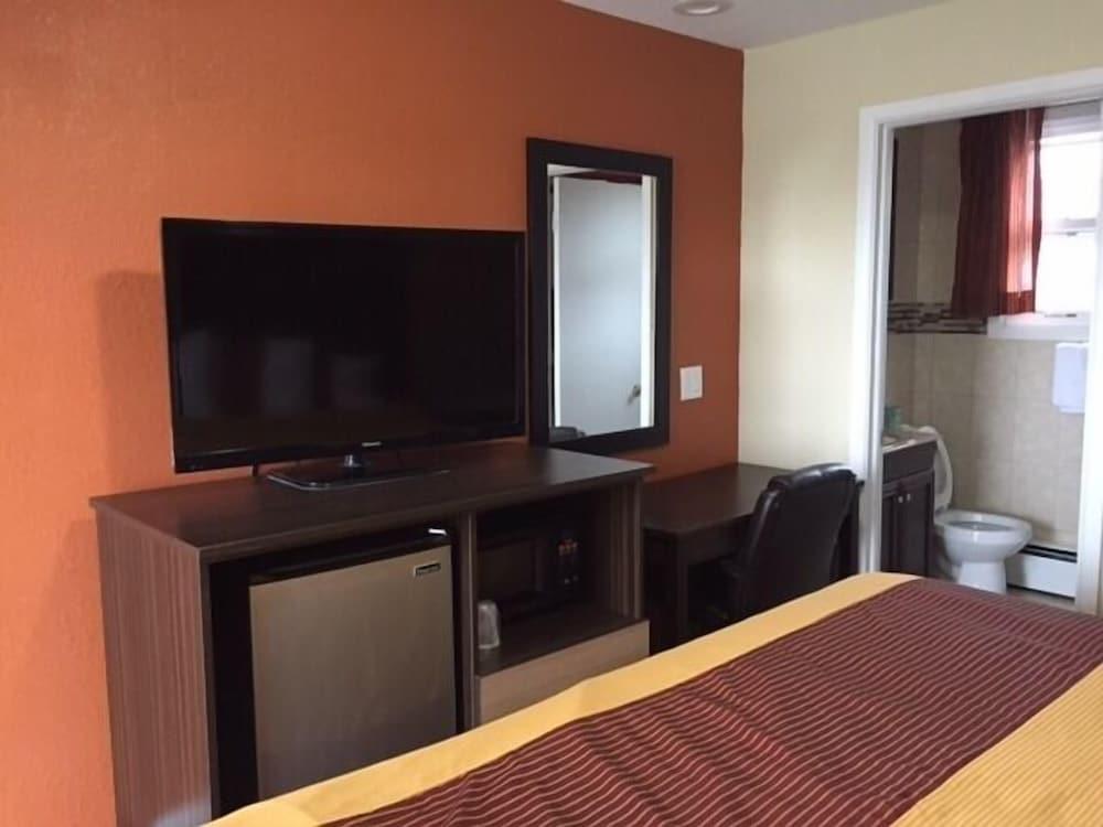 Budget Inn photo 6