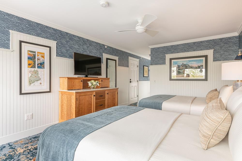 Bar Harbor Inn photo 5