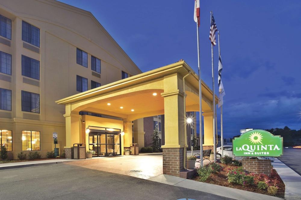 La Quinta Inn & Suites Summersville / New River National Park photo 10