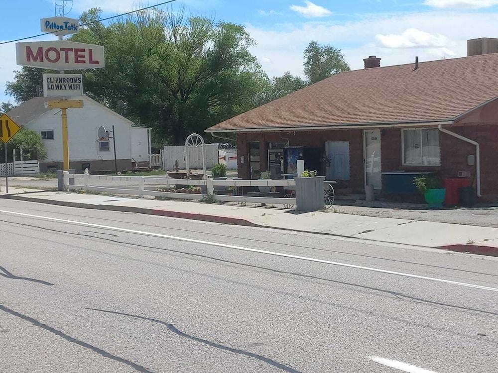 Pillow Talk Motel photo 2