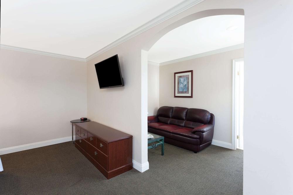Knights Inn Downtown Los Angeles photo 23