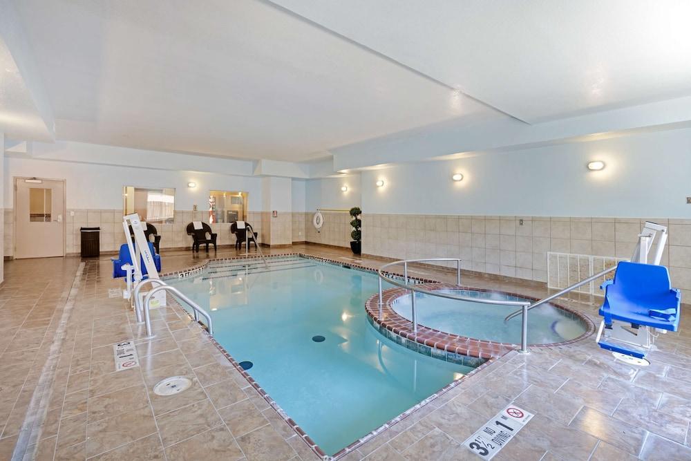 Best Western Plus Guymon Hotel & Suites photo 27