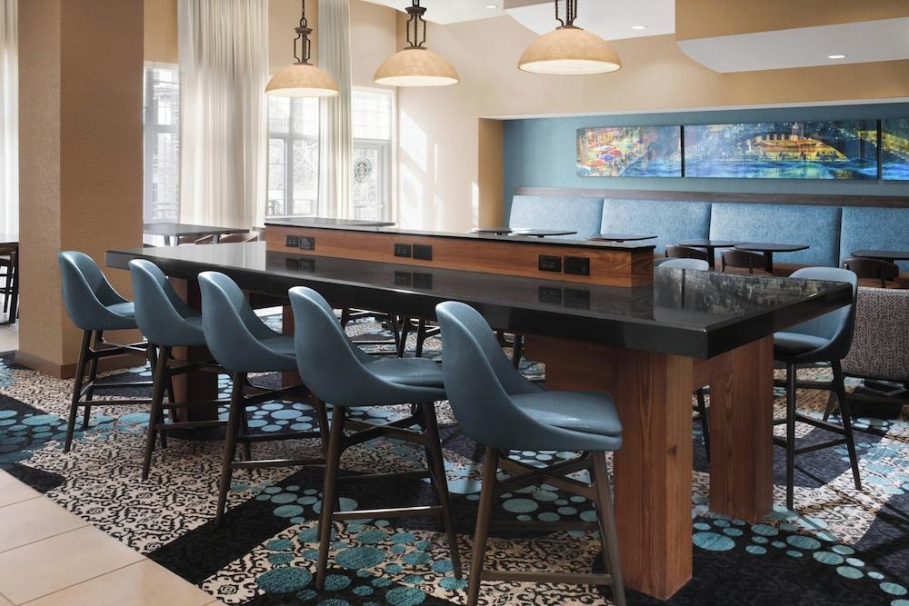 Courtyard Marriott Riverwalk photo 5