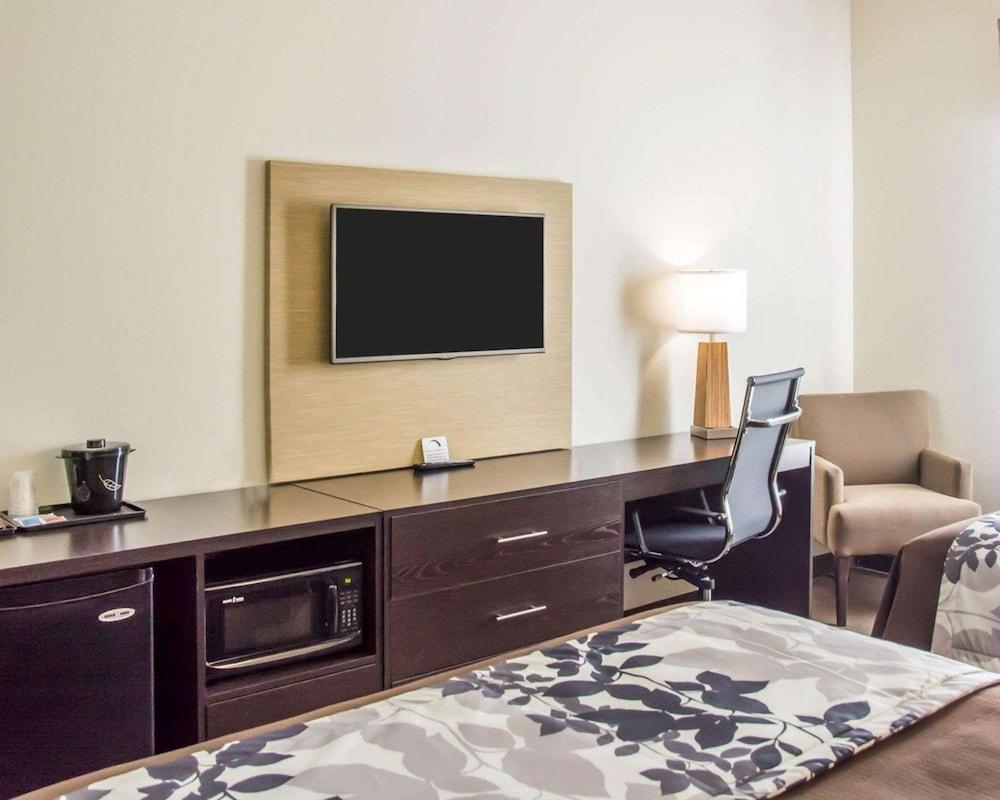Sleep Inn & Suites Parkersburg - Mineral Wells photo 10