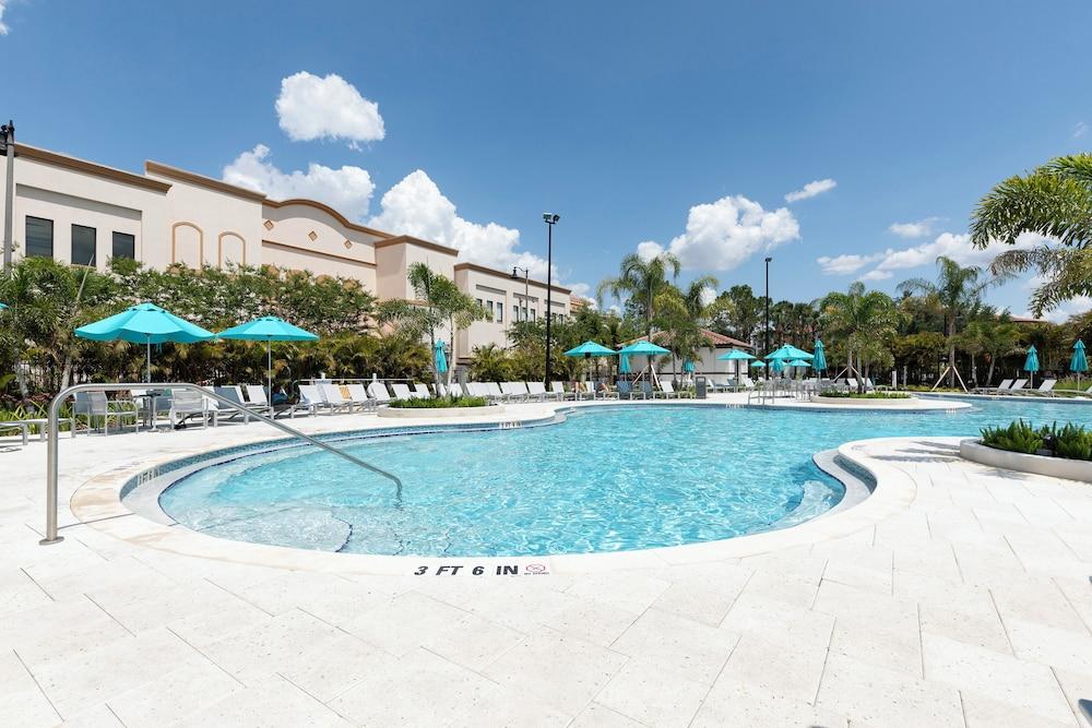 Vista Cay Resort by Millenium at Universal Blvd photo 51