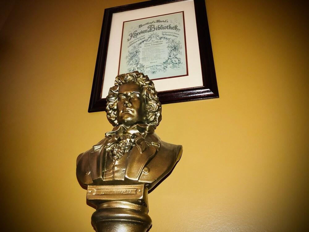 Symphony Hotel & Restaurant photo 16
