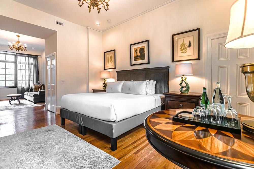 The DWIGHT D Hotel photo 41