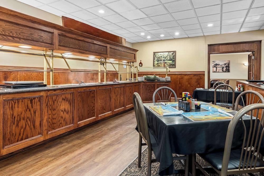 Best Western Forest Inn photo 33