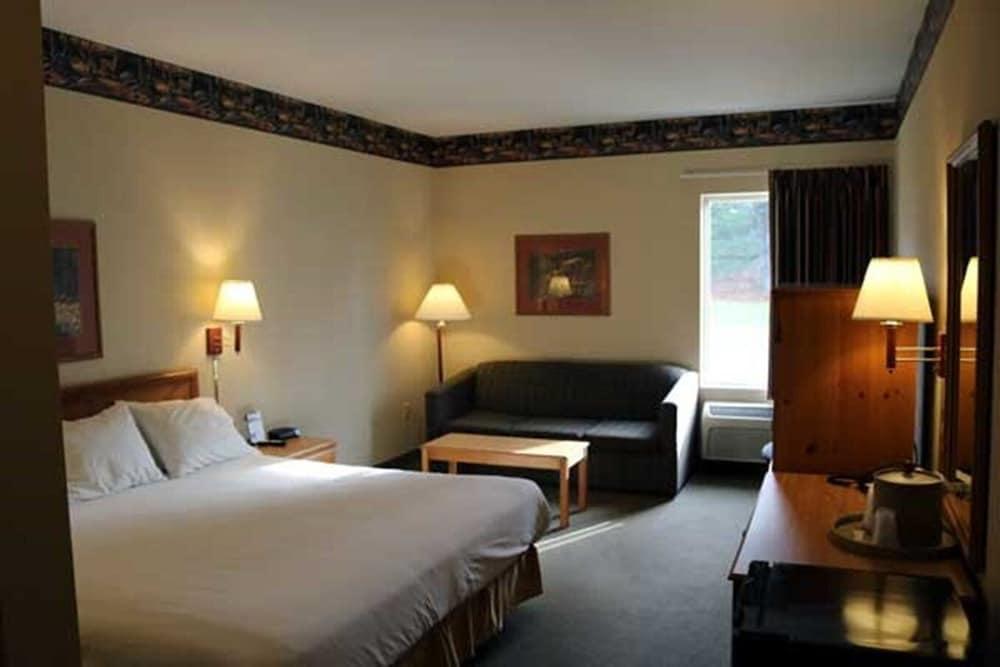 Pellston Lodge photo 9