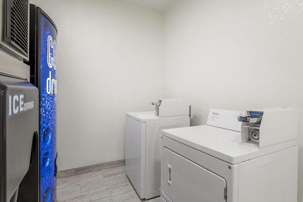 Best Western Texas City I-45 photo 20