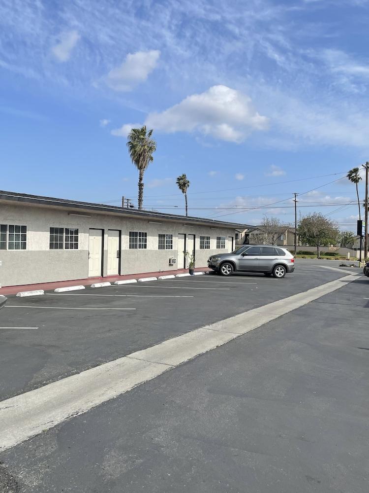 Rancho Motel photo 5