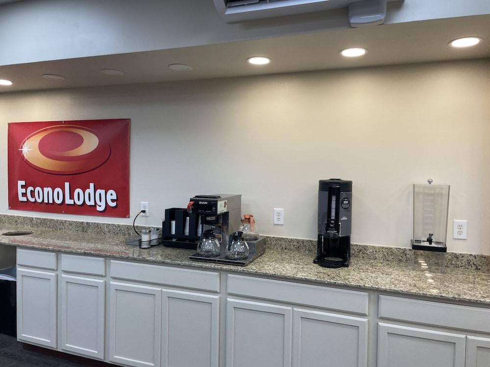 Econo Lodge Yemassee photo 31