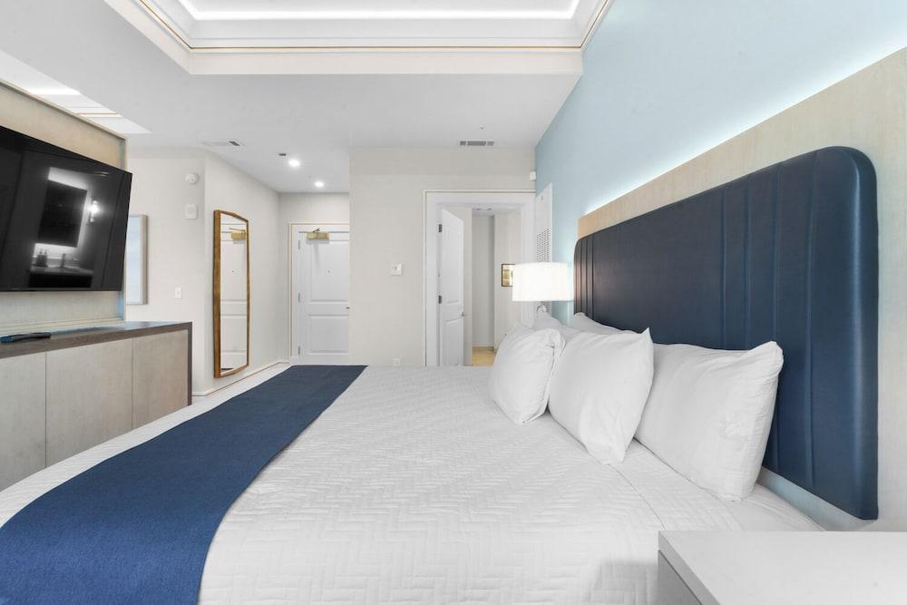 Harbor Suites at Harborwalk Village photo 46