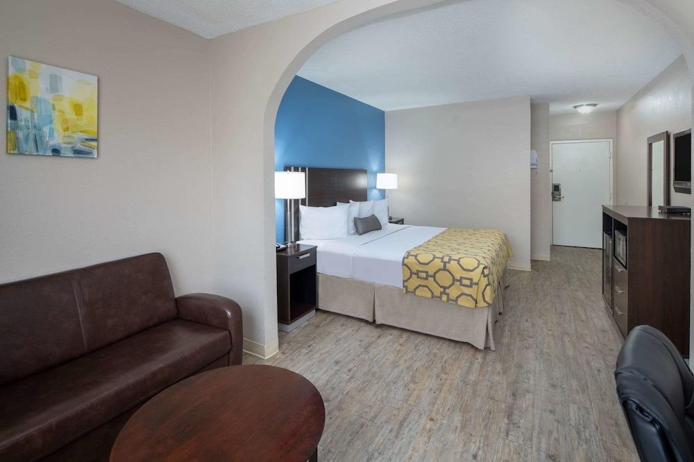 Baymont Inn and Suites Douglasville Atlanta photo 4