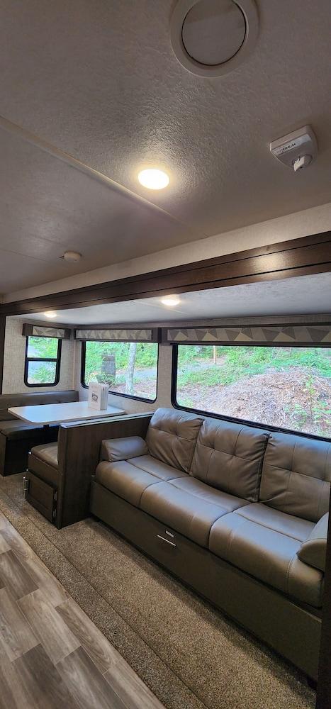 Emberglow Outdoor Resort photo 77