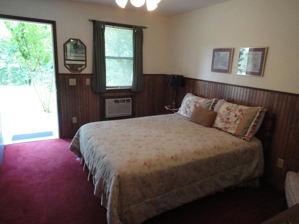 Brackenridge Lodge photo 28