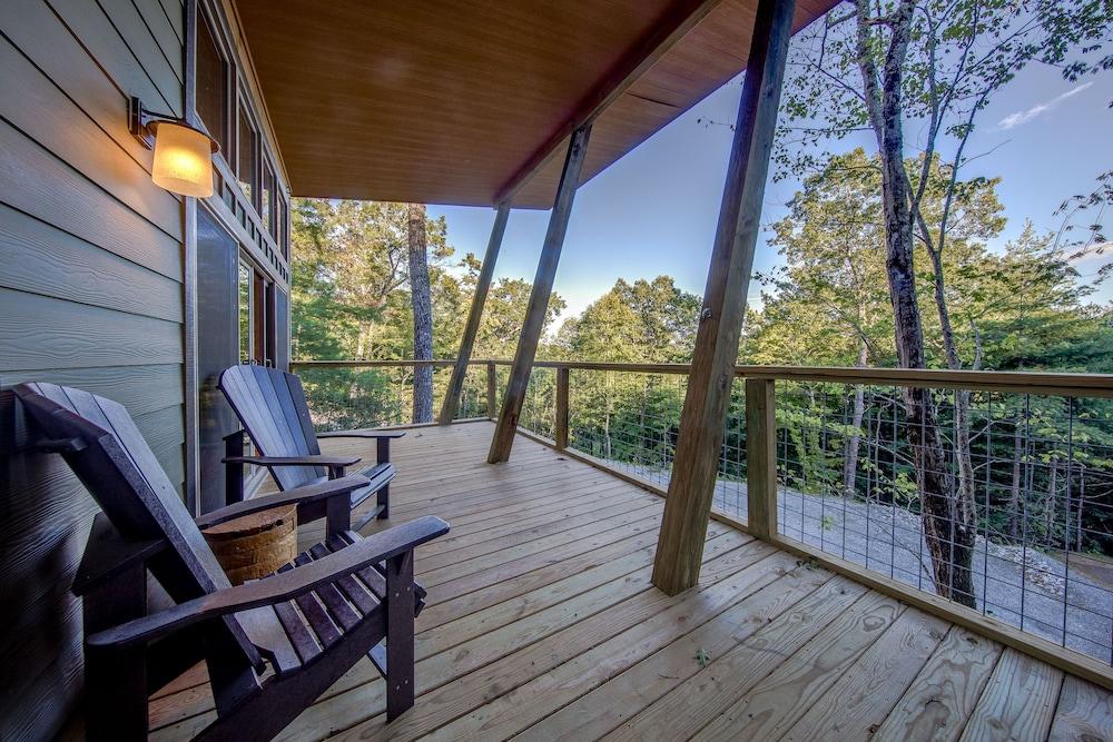 Pilot Cove Forest Lodging photo 17