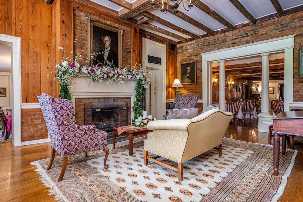 Wayside Inn photo 12