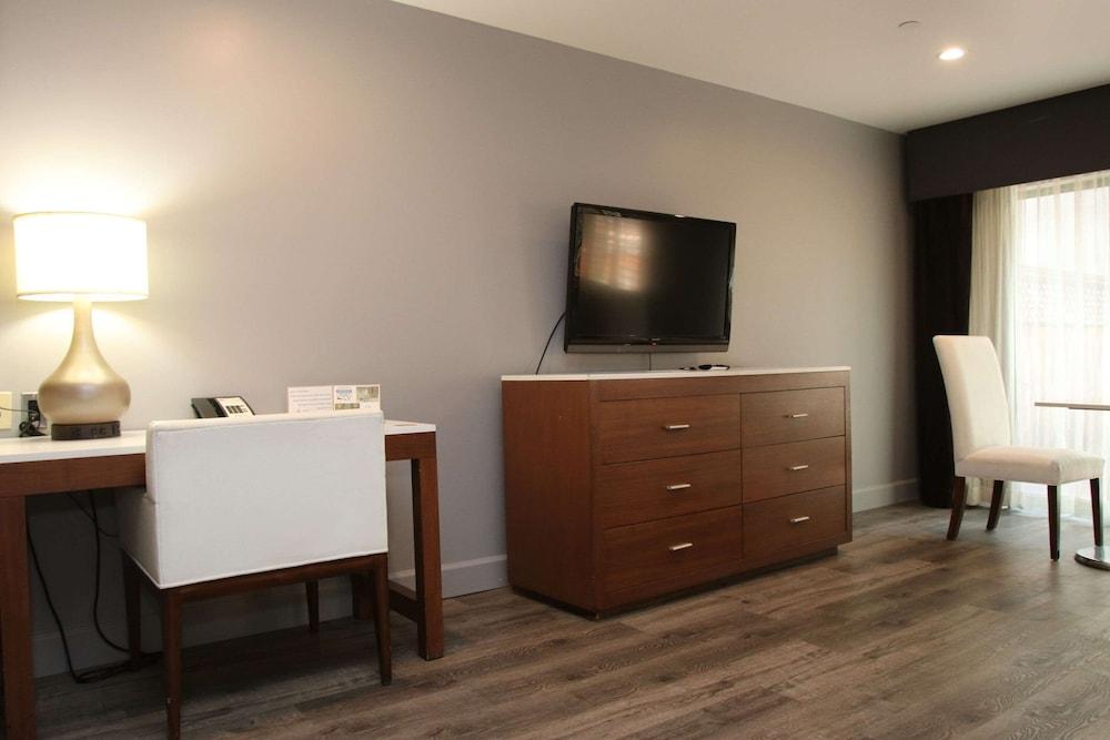 BLVD Hotel and Studios Universal-Hollywood, an Ascend Collection Hotel photo 46