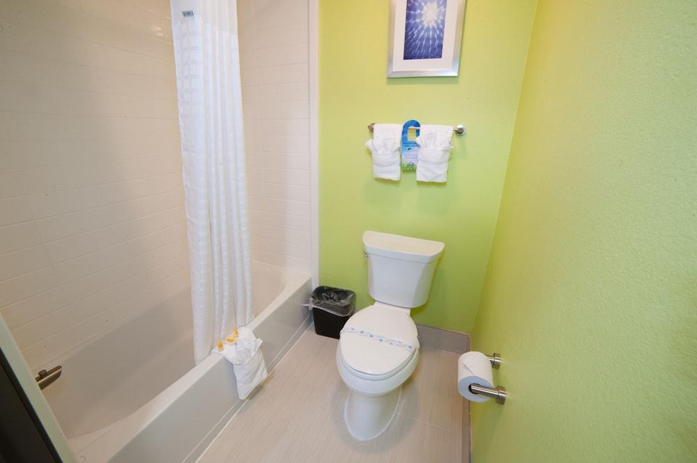 Arya Inn & Suites Farmers Branch photo 7
