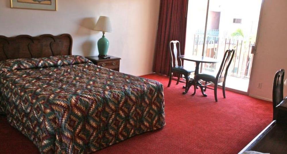Royal Century Hotel photo 15