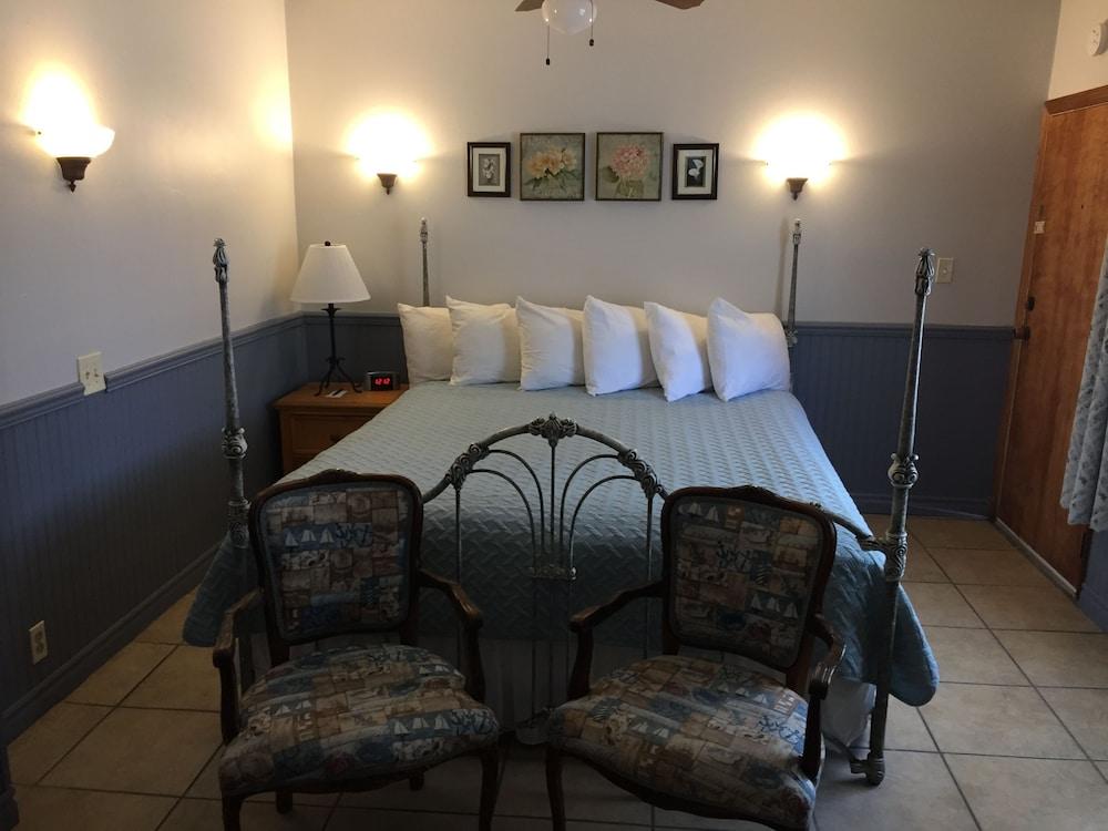 Seacrest Inn photo 45