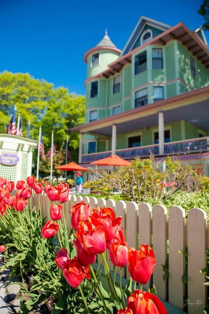 Inn on Mackinac photo 56