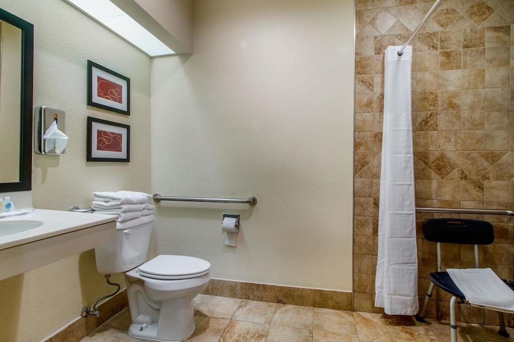 Comfort Suites Danville photo 19