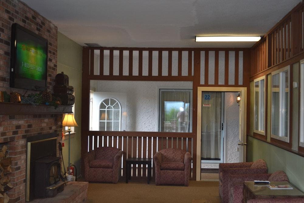 Henniker Motel photo 7
