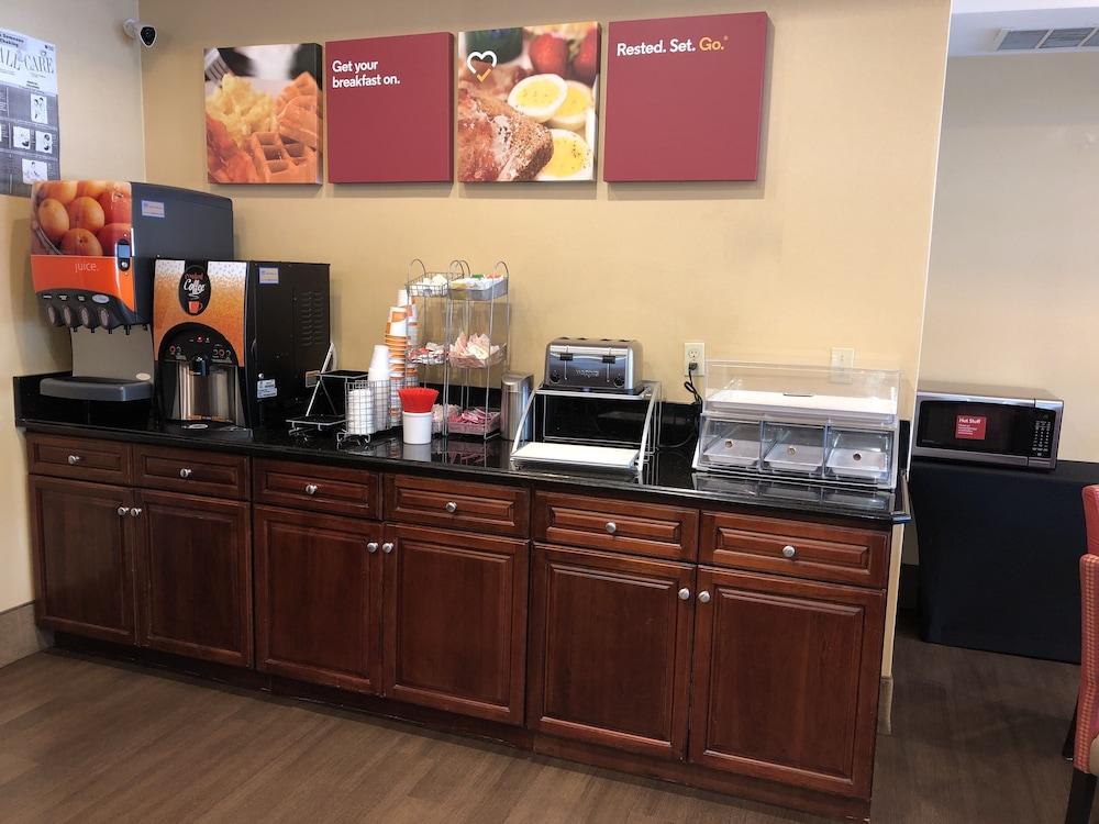 Garner Hotel Mahwah by IHG photo 11