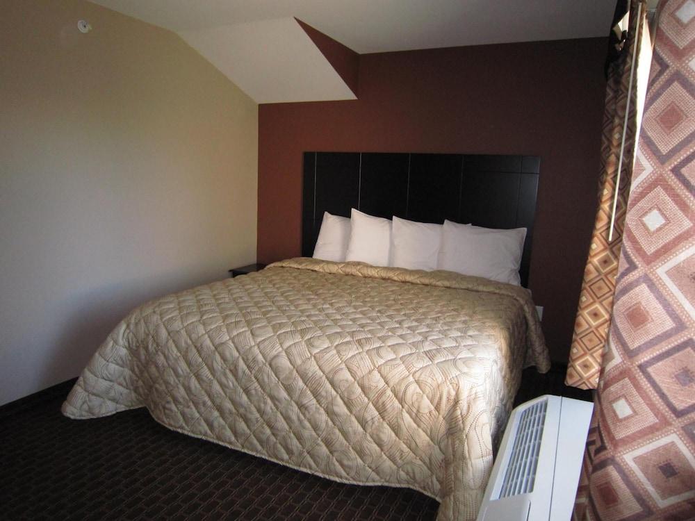 Red Carpet Inn And Suites Monmouth Jtc photo 12