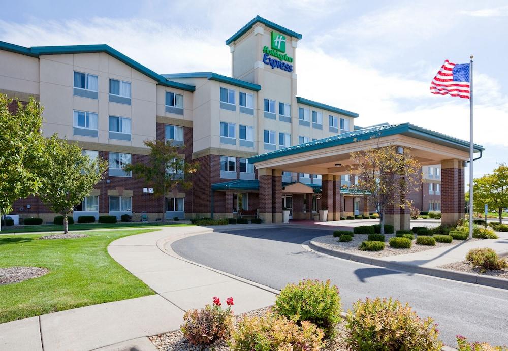 Holiday Inn Express & Suites Vadnais Heights by IHG photo 72