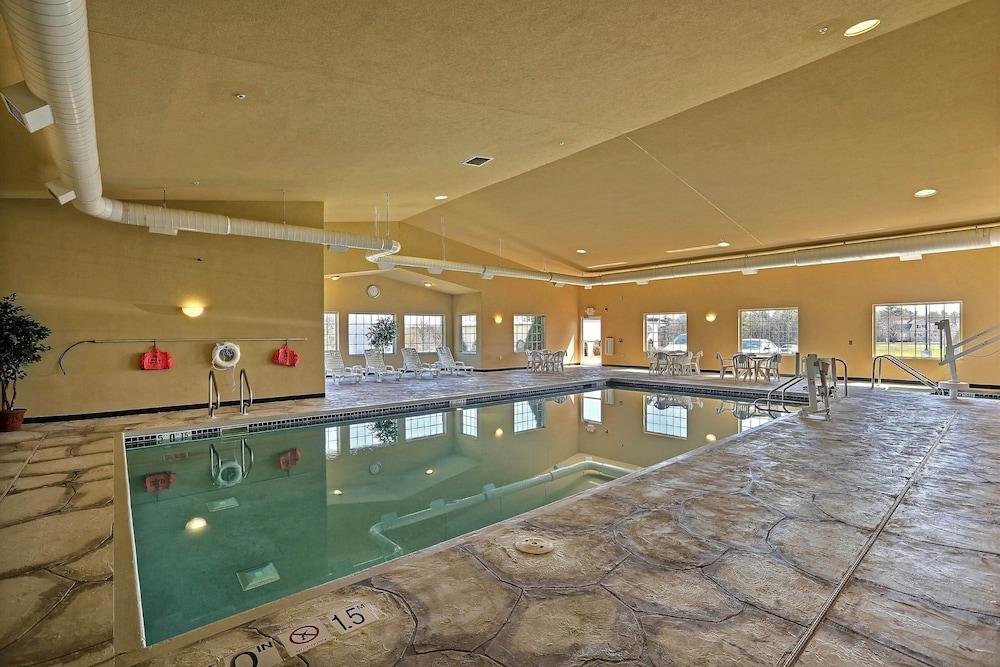 Boarders Inn & Suites by Cobblestone Hotels - Shawano photo 62