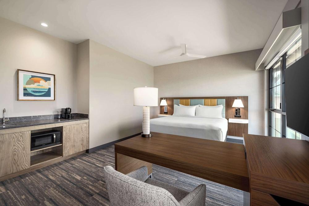 Hampton Inn & Suites Maui North Shore photo 15