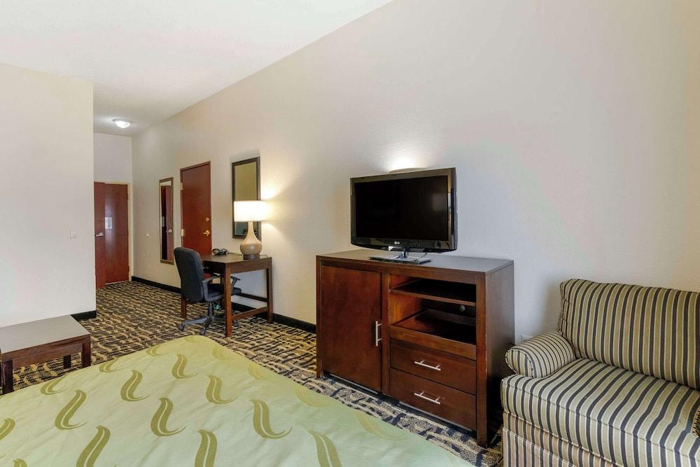 Spark by Hilton La Grange photo 7