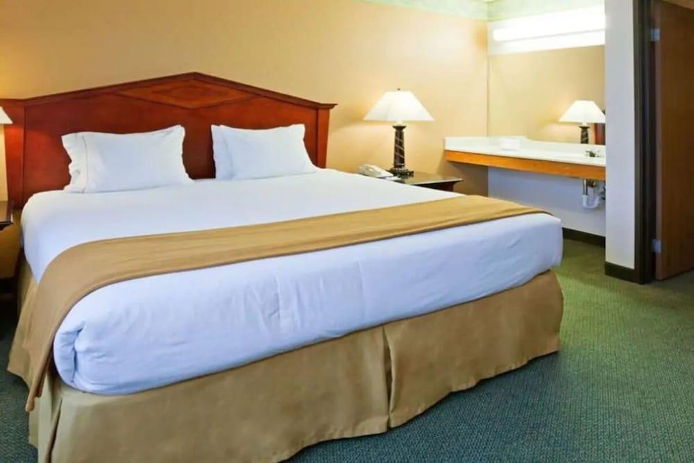 Blue Way Inn Eagan Extended Stay photo 5