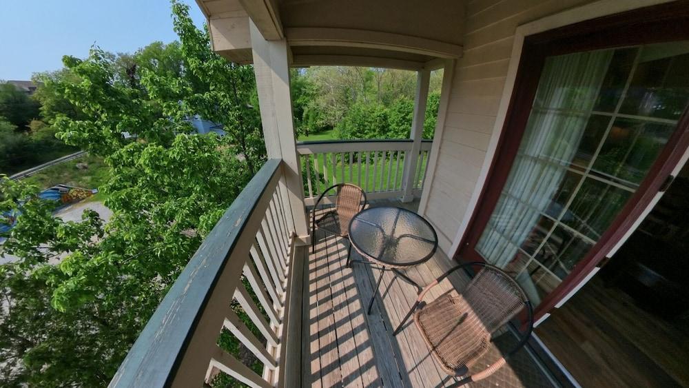 Grand Wood Suites photo 20