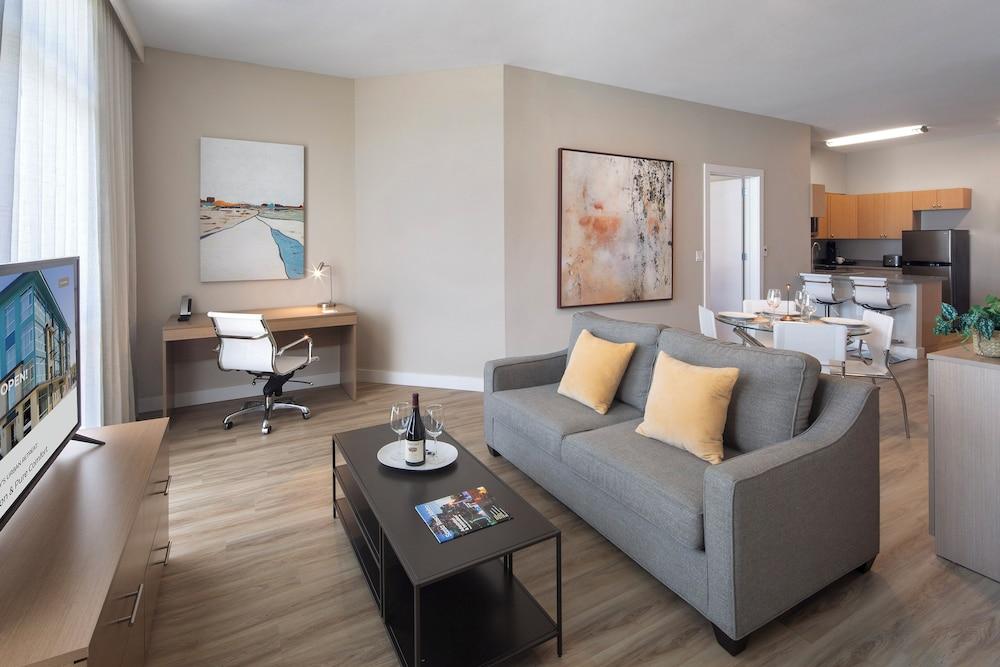 Art House Hotel and Suites photo 35