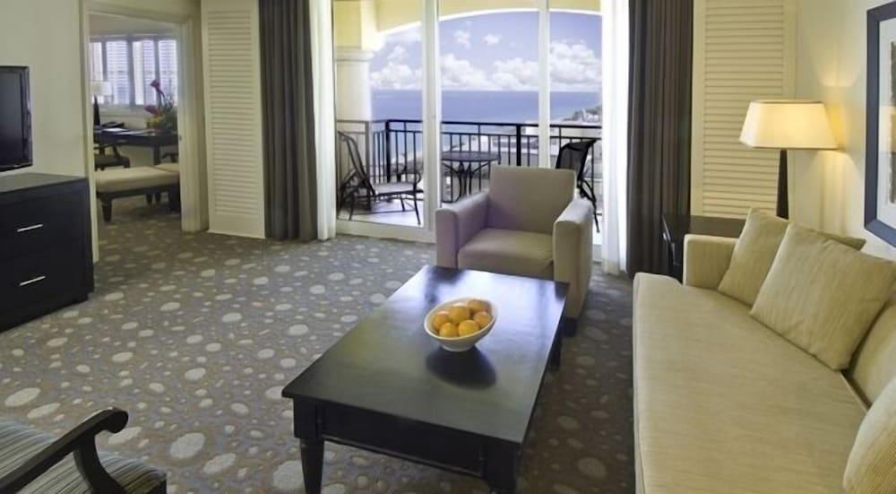 Private Residences at the Atlantic Resort and Spa photo 58